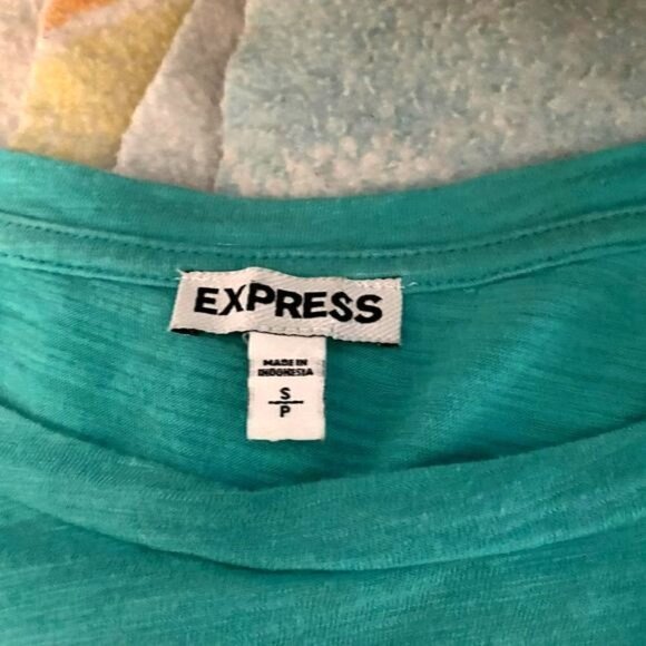 Daily 3 for $25 NWOT EXPRESS SIZE SMALL LIGHT WEIGHT LONGLINE LIGHT TEAL - Picture 13 of 13